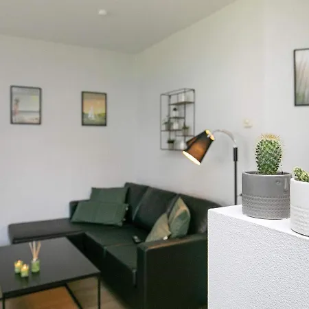 4 Person In Apartment