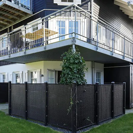 Apartment 4 Person In *